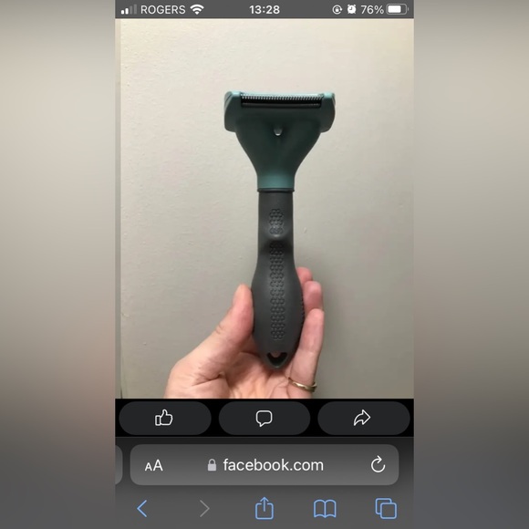 Furminator Cat Brush - Short Hair (Like New) - Picture 3 of 4